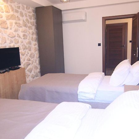 Apartmani Fantasia Cetinje Exterior foto