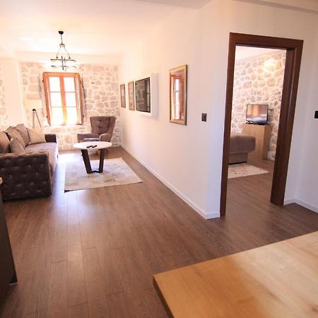 Apartmani Fantasia Cetinje Exterior foto