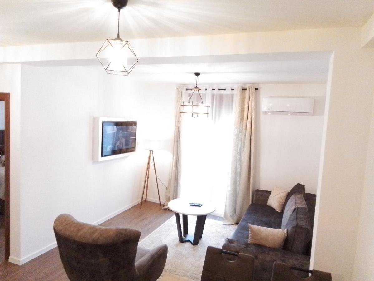 Apartmani Fantasia Cetinje Exterior foto