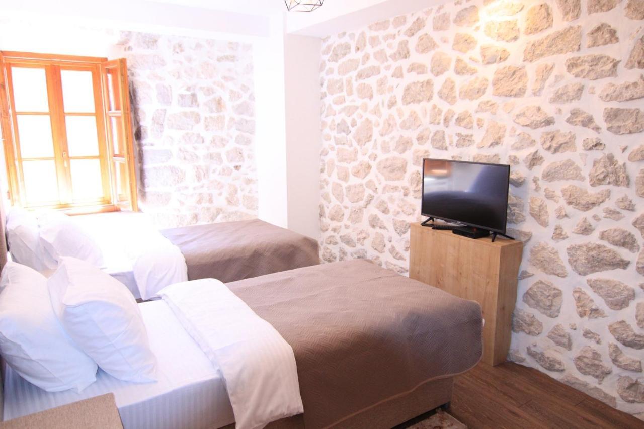 Apartmani Fantasia Cetinje Exterior foto