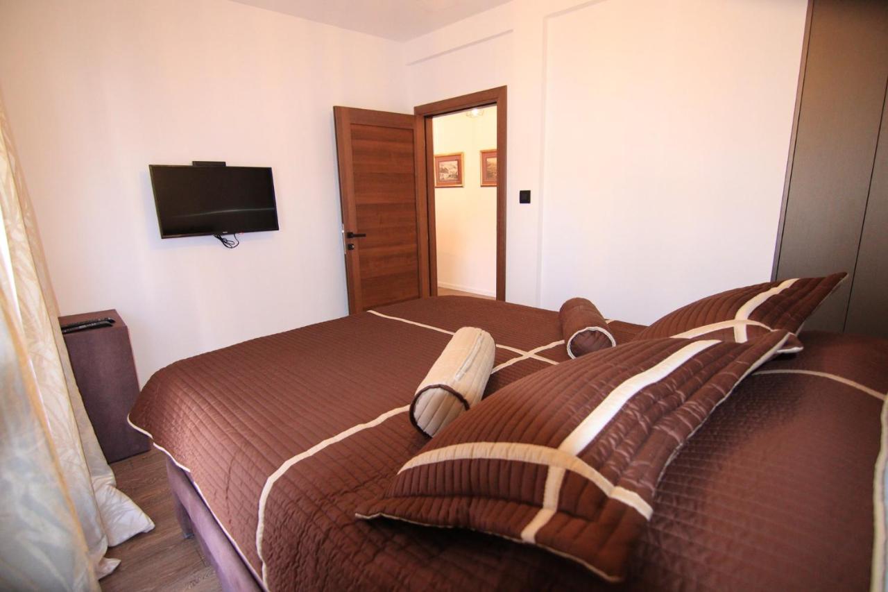 Apartmani Fantasia Cetinje Exterior foto