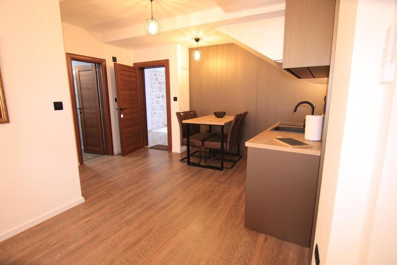 Apartmani Fantasia Cetinje Exterior foto