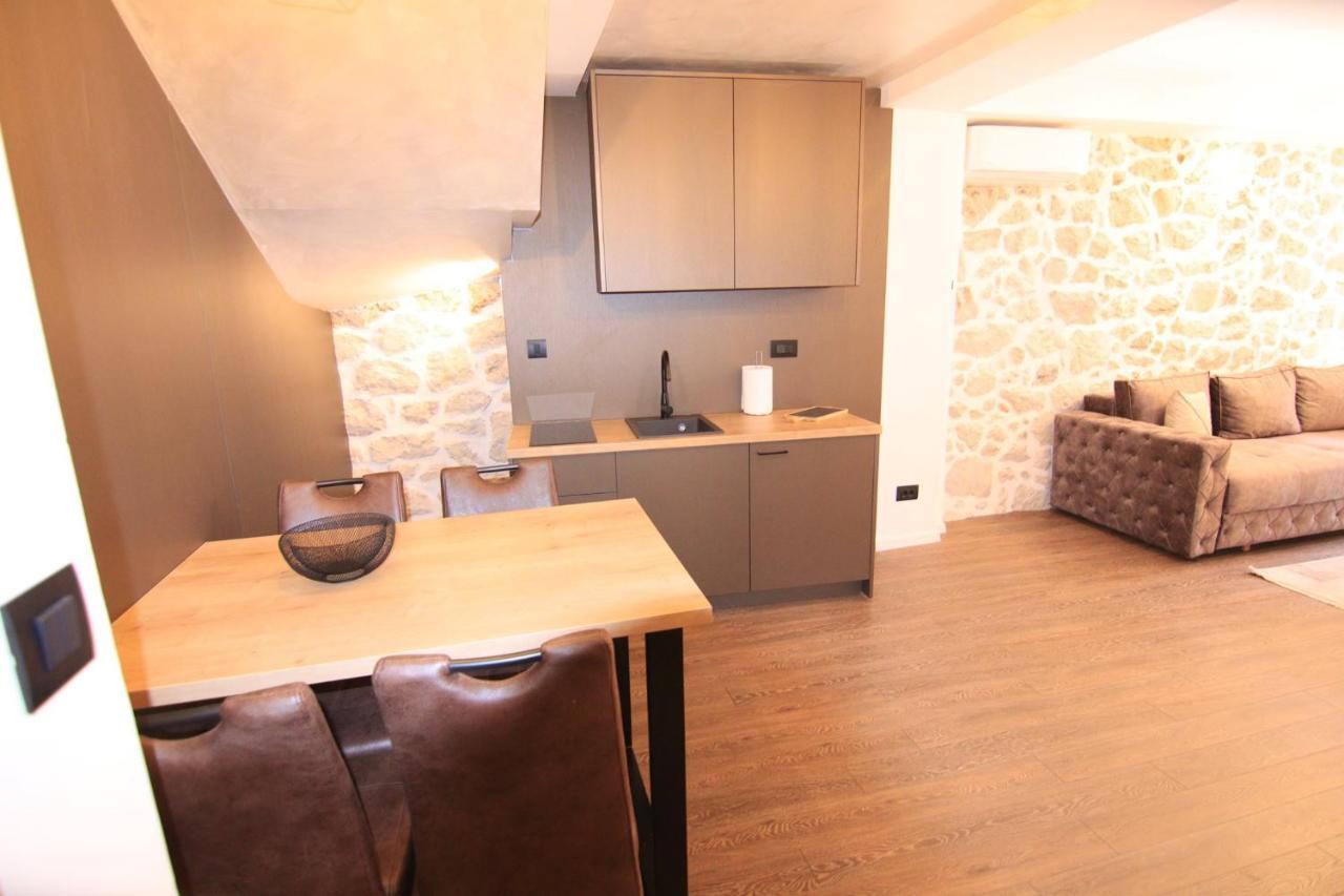 Apartmani Fantasia Cetinje Exterior foto