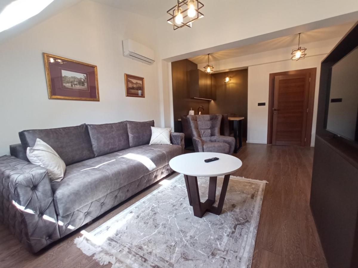 Apartmani Fantasia Cetinje Exterior foto